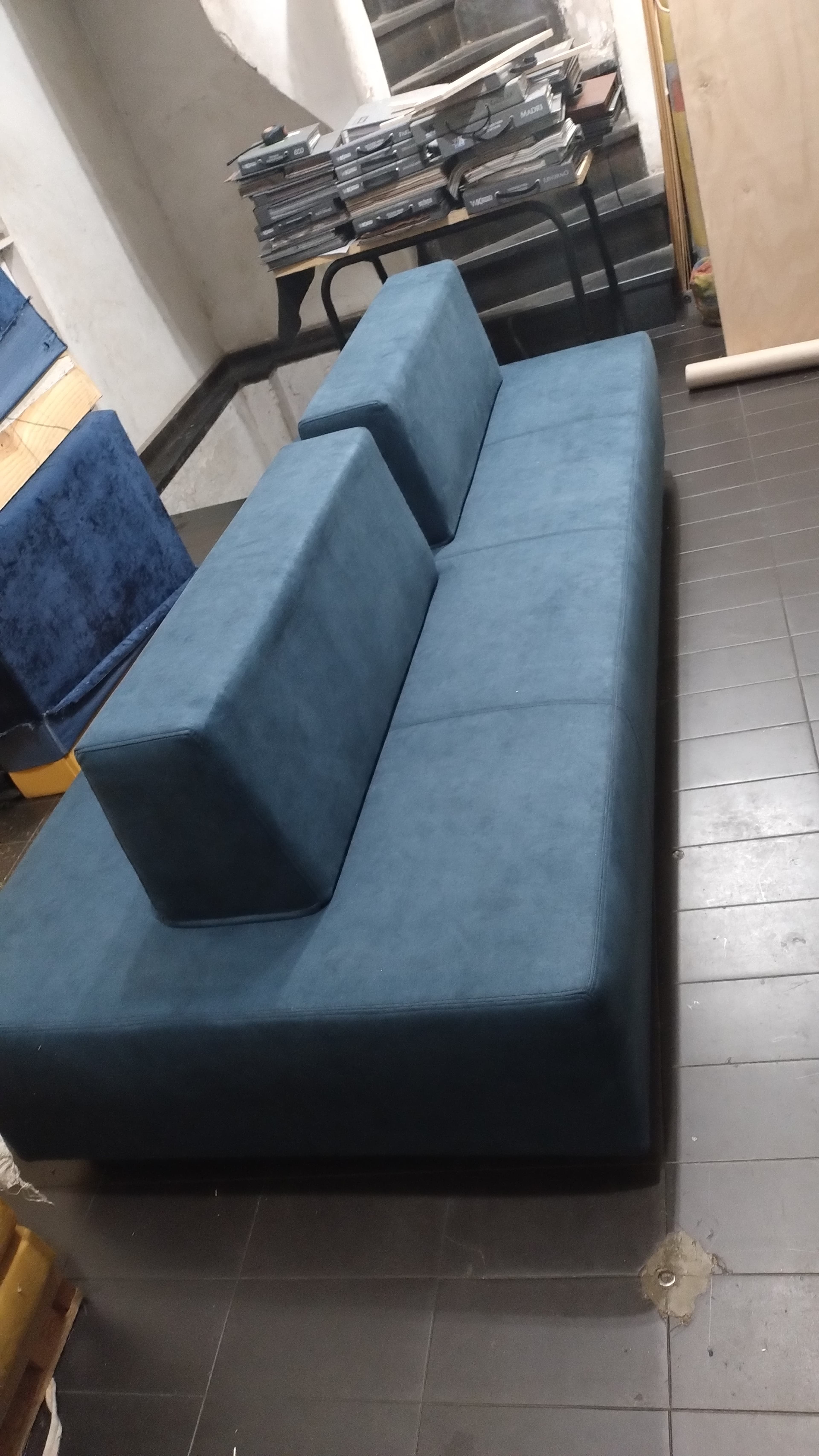 Pufe com encostos móvel, produção própria em Shopping Morumbi